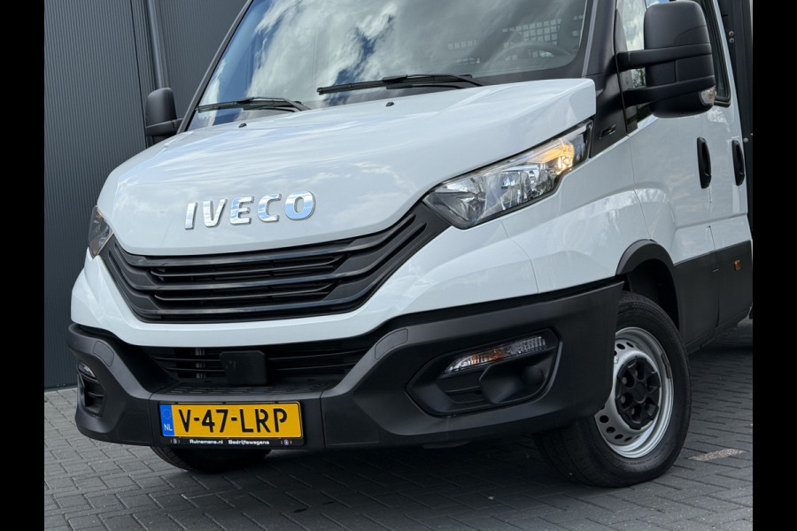 Iveco Daily 35S14 2.3 D / PICK UP MET LANGE BAK / 7 PERSOONS DUBBELE CABINE / 10.360 KM / AIRCO / CRUISE / NAVI / 3.5 TONS TREKHAAK