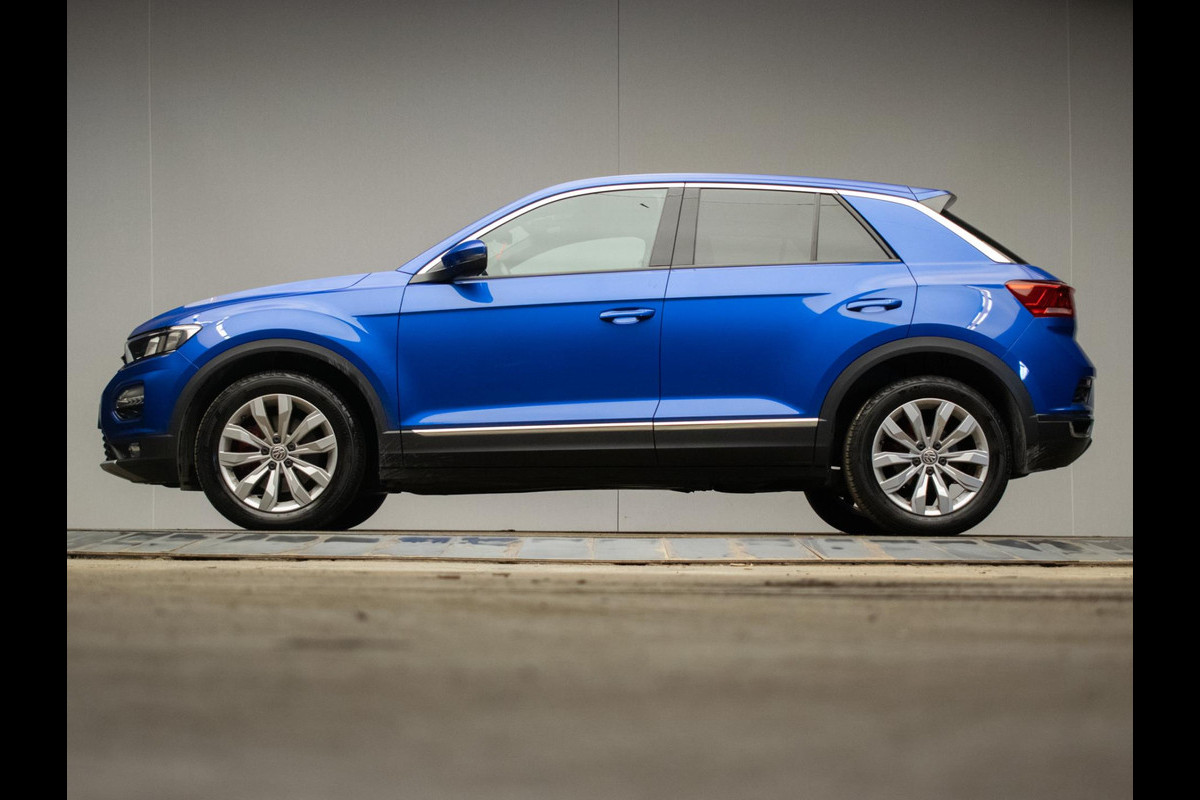 Volkswagen T-Roc 1.5 TSI Sport (APPLE CARPLAY,NAVI,LED,XENON,DIGITALE DASH,STOELVERWARMING,PDC,CRUISE,CLIMATE,NETTESTAAT)) Volkswagen T-Roc 1.5 TSI Sport (APPLE CARPLAY,NAVI,LED,XENON,DIGITALE DASH,STOELVERWARMING,PDC,CRUISE,CLIMATE,NETTESTAAT))