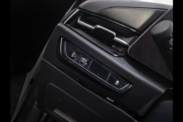 Kia Niro EV Light Edition 64.8 kWh | Navigatie | Achteruitrijcamera | Airco | Cruise control Adaptieve |