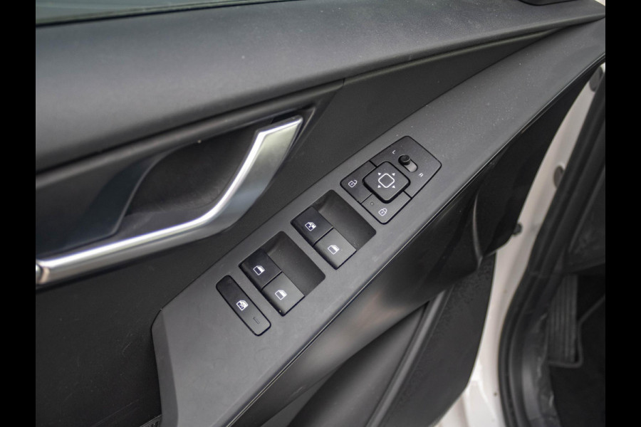 Kia Niro EV Light Edition 64.8 kWh | Navigatie | Achteruitrijcamera | Airco | Cruise control Adaptieve |