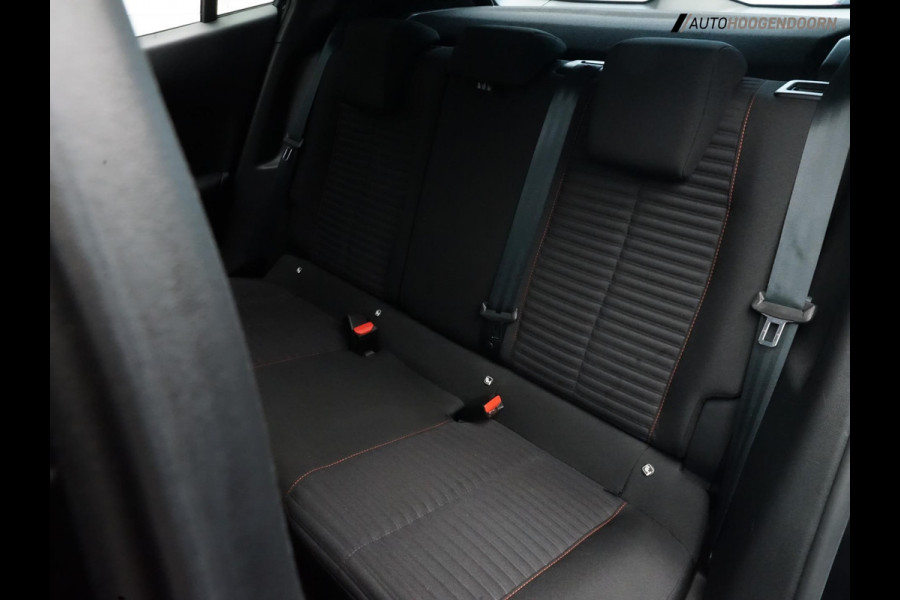 Peugeot 2008 1.2 PureTech Allure Pack (APPLE CARPLAY,LED VERLICHTING,CAMERA,CLIMATE,CRUISE,SPORTSTOELEN,LM-VELGEN,TOPCONDITIE)