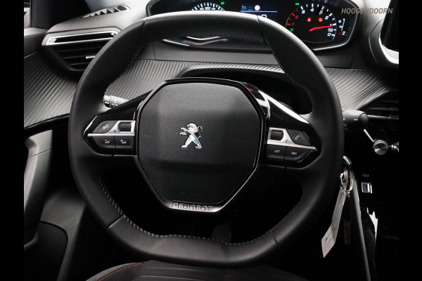Peugeot 2008 1.2 PureTech Allure Pack (APPLE CARPLAY,LED VERLICHTING,CAMERA,CLIMATE,CRUISE,SPORTSTOELEN,LM-VELGEN,TOPCONDITIE)