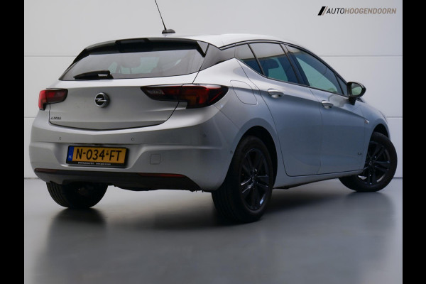 Opel Astra 1.2 Design & Tech (APPLE CARPLAY,LED,DODEHOEK,CAMERA,PARKEERSENSOR,COMFORT-STOELEN,LEDER,ADAPTIVE CRUISE,LM-VELGEN)