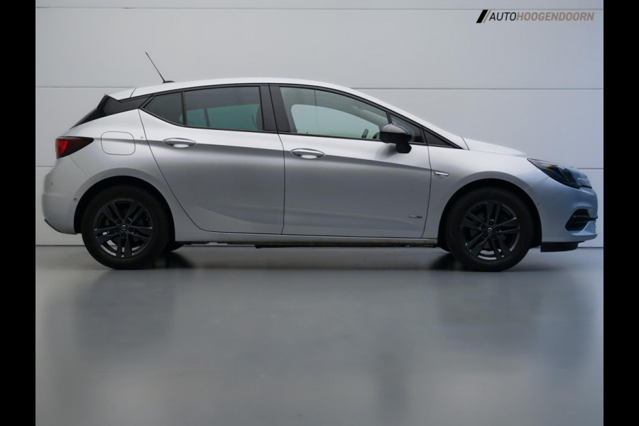 Opel Astra 1.2 Design & Tech (APPLE CARPLAY,LED,DODEHOEK,CAMERA,PARKEERSENSOR,COMFORT-STOELEN,LEDER,ADAPTIVE CRUISE,LM-VELGEN)