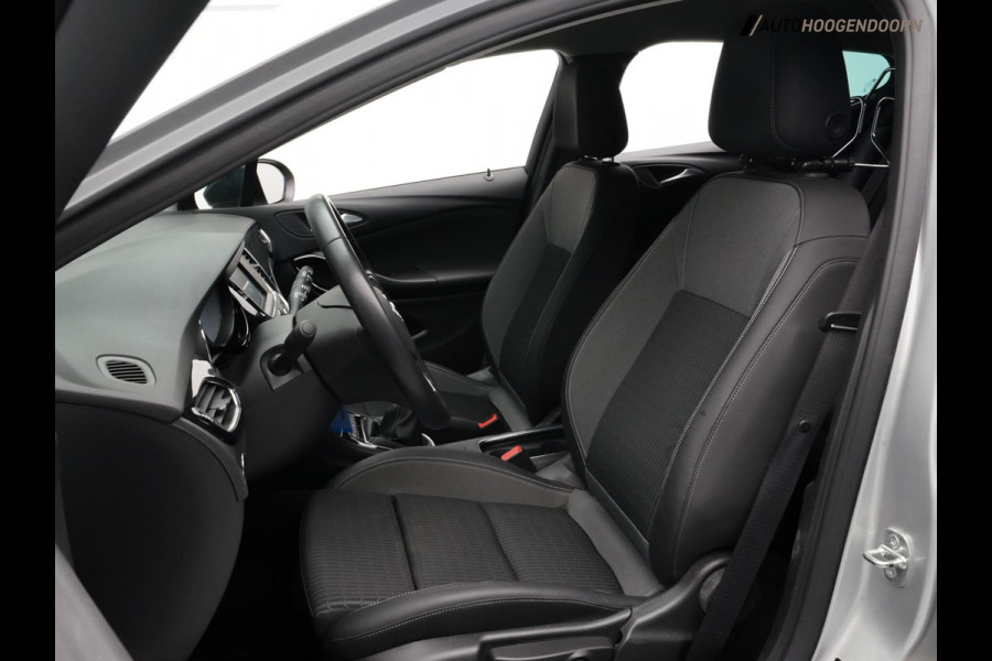 Opel Astra 1.2 Design & Tech (APPLE CARPLAY,LED,DODEHOEK,CAMERA,PARKEERSENSOR,COMFORT-STOELEN,LEDER,ADAPTIVE CRUISE,LM-VELGEN)