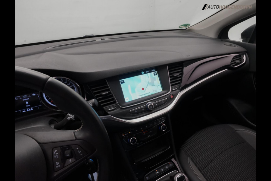 Opel Astra 1.2 Design & Tech (APPLE CARPLAY,LED,DODEHOEK,CAMERA,PARKEERSENSOR,COMFORT-STOELEN,LEDER,ADAPTIVE CRUISE,LM-VELGEN)