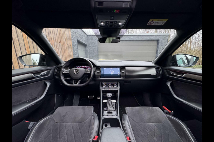 Škoda Kodiaq 1.5 TSI Sportline 7-persoons Automaat | Panoramadak | LED verlichting | Adaptieve cruise control | Elektrisch bedienbare voorsto