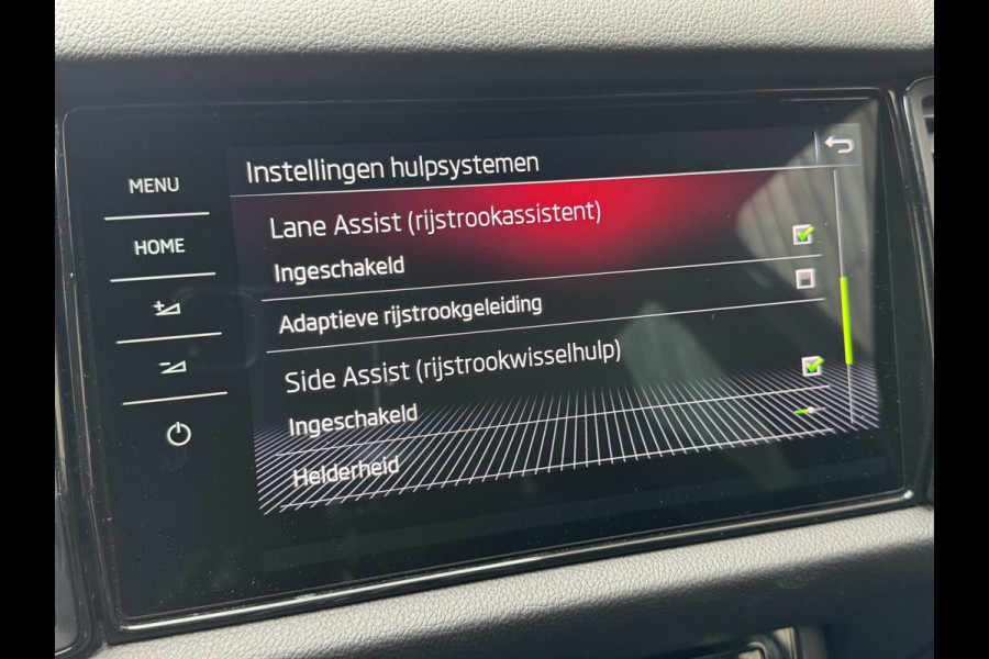 Škoda Kodiaq 1.5 TSI Sportline 7-persoons Automaat | Panoramadak | LED verlichting | Adaptieve cruise control | Elektrisch bedienbare voorsto