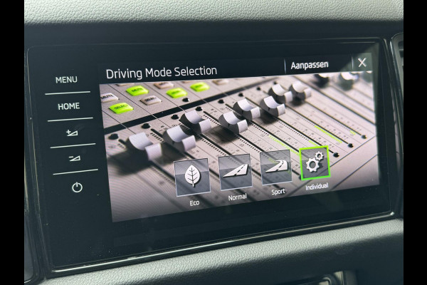 Škoda Kodiaq 1.5 TSI Sportline 7-persoons Automaat | Panoramadak | LED verlichting | Adaptieve cruise control | Elektrisch bedienbare voorsto
