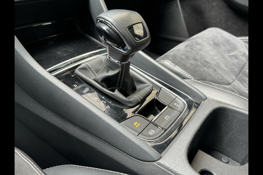 Škoda Kodiaq 1.5 TSI Sportline 7-persoons Automaat | Panoramadak | LED verlichting | Adaptieve cruise control | Elektrisch bedienbare voorsto