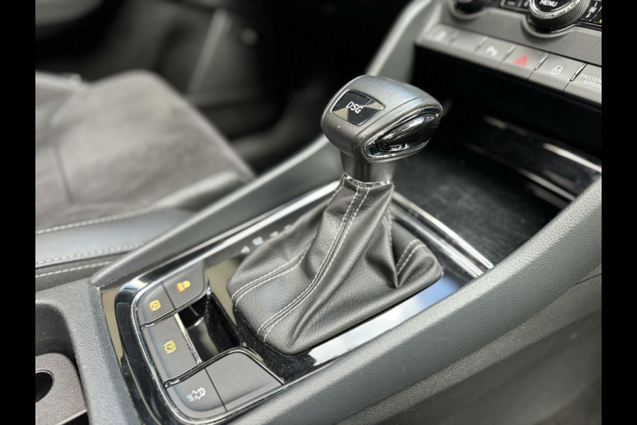 Škoda Kodiaq 1.5 TSI Sportline 7-persoons Automaat | Panoramadak | LED verlichting | Adaptieve cruise control | Elektrisch bedienbare voorsto