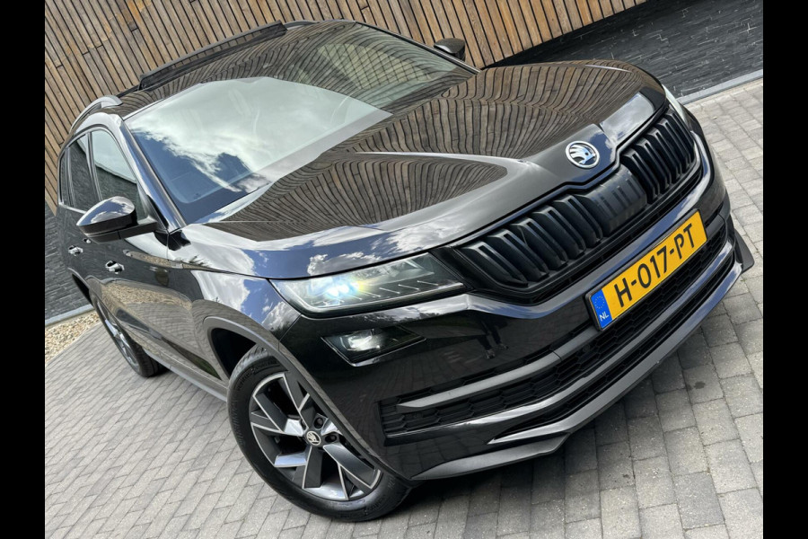 Škoda Kodiaq 1.5 TSI Sportline 7-persoons Automaat | Panoramadak | LED verlichting | Adaptieve cruise control | Elektrisch bedienbare voorsto