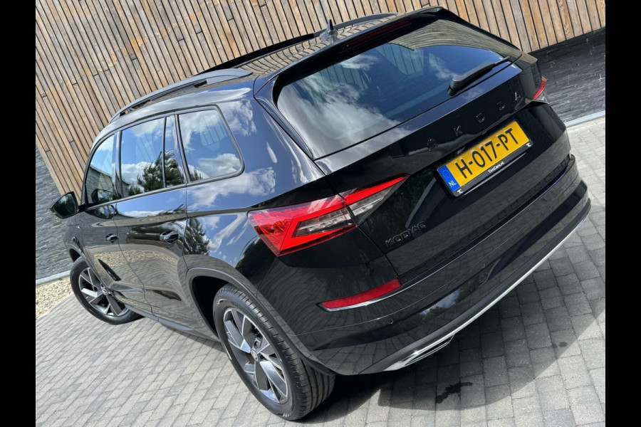 Škoda Kodiaq 1.5 TSI Sportline 7-persoons Automaat | Panoramadak | LED verlichting | Adaptieve cruise control | Elektrisch bedienbare voorsto