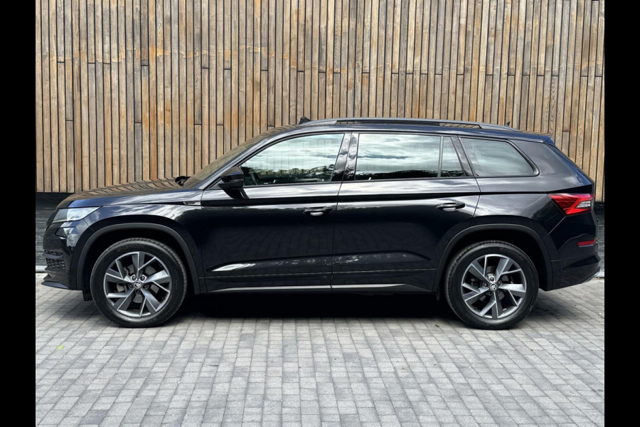 Škoda Kodiaq 1.5 TSI Sportline 7-persoons Automaat | Panoramadak | LED verlichting | Adaptieve cruise control | Elektrisch bedienbare voorsto