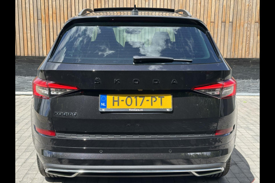 Škoda Kodiaq 1.5 TSI Sportline 7-persoons Automaat | Panoramadak | LED verlichting | Adaptieve cruise control | Elektrisch bedienbare voorsto