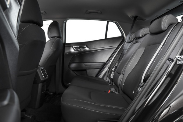 Kia Sportage 1.6 T-GDi MHEV 160 PK DynamicLine - Automaat | Dig. Cockpit | Adapt. Cruise | Stuur-+Stuurverw. | PDC | Camera | NAV + App. Connect | ECC | LM 17" | 2506