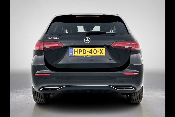 Mercedes-Benz B-Klasse 250 e Business Line Lichtmetalen velgen MBUX wide screen | Navigatie | Parking support | met camera achter | Inclusief 24 maanden Mercedes-Benz Certified garantie voor Europa.