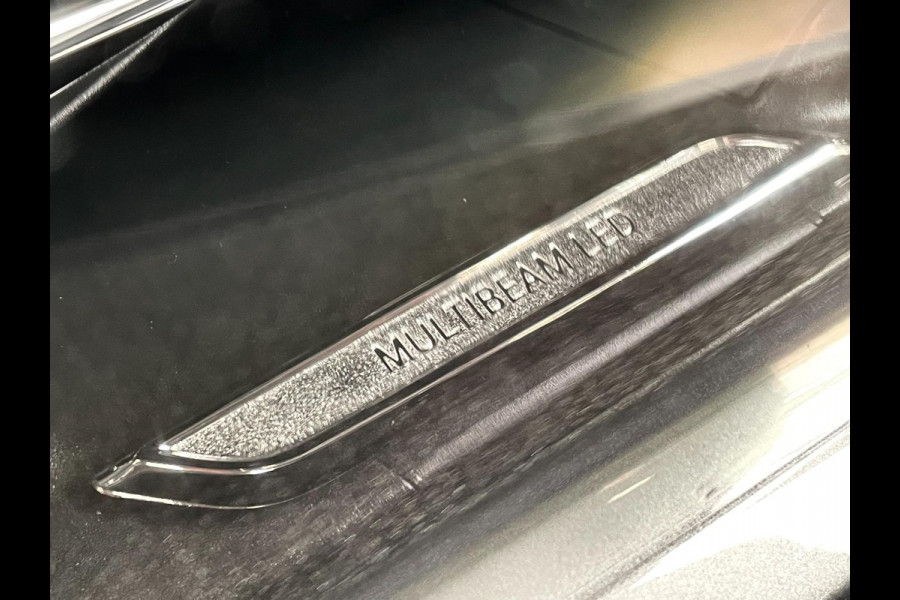 Mercedes-Benz CLA-Klasse AMG 35 4MATIC Premium Plus PANO