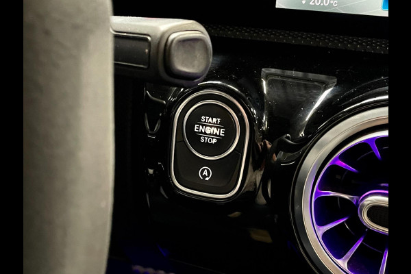 Mercedes-Benz CLA-Klasse AMG 35 4MATIC Premium Plus PANO