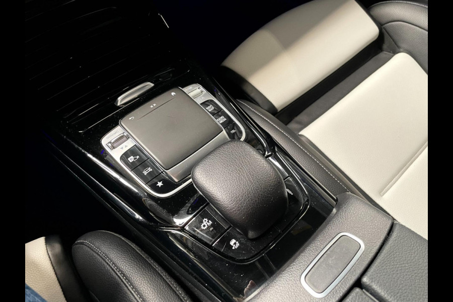 Mercedes-Benz CLA-Klasse AMG 35 4MATIC Premium Plus PANO