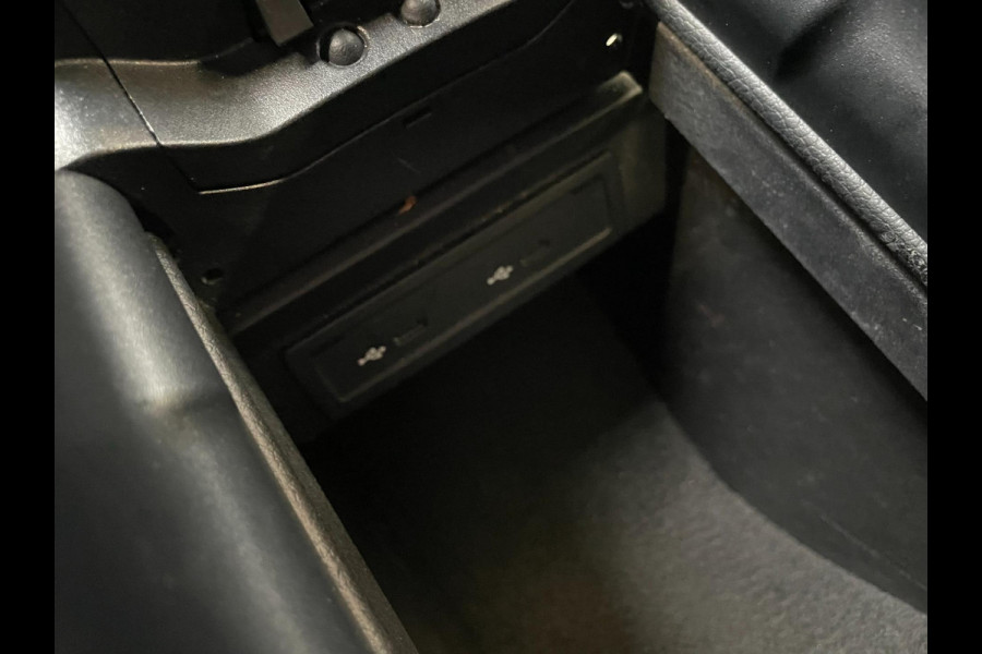 Mercedes-Benz CLA-Klasse AMG 35 4MATIC Premium Plus PANO