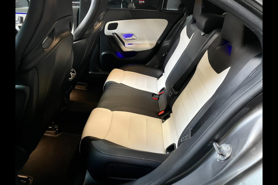 Mercedes-Benz CLA-Klasse AMG 35 4MATIC Premium Plus PANO