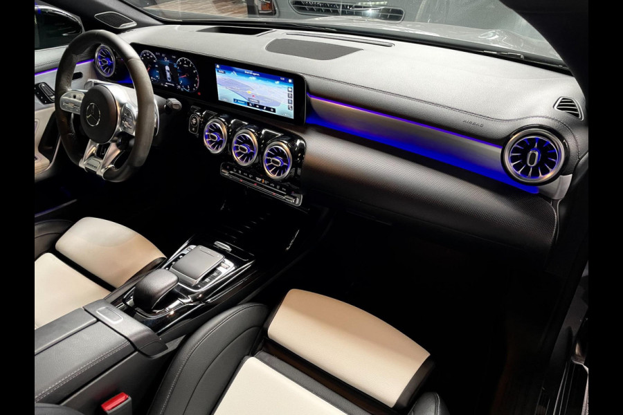 Mercedes-Benz CLA-Klasse AMG 35 4MATIC Premium Plus PANO
