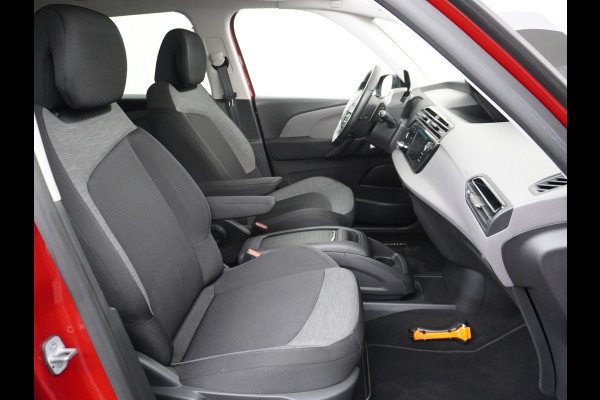 Citroën Grand C4 Spacetourer T131PK Autom. 7-Persoons Apple Carplay Android Auto Navi Camera Adap.Cruise Control DAB+ Pdc Pack Safety & Drive Assist Lane Keeping Sys. Grootlichtassitent Lmv 17" Led Business 100% Dealeronderhouden Origineel Nederlandse Auto