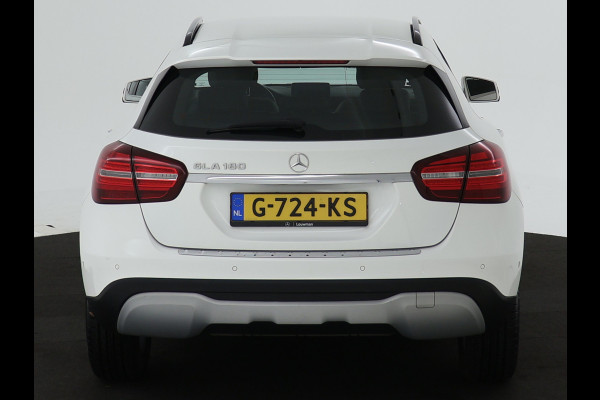 Mercedes-Benz GLA 180 Business Solution Limited | Dual Climate Control | Camera | Parkeersensoren | Navigatie | Stoelverwarming | Inclusief 24 maanden MB Certified garantie voor Europa.