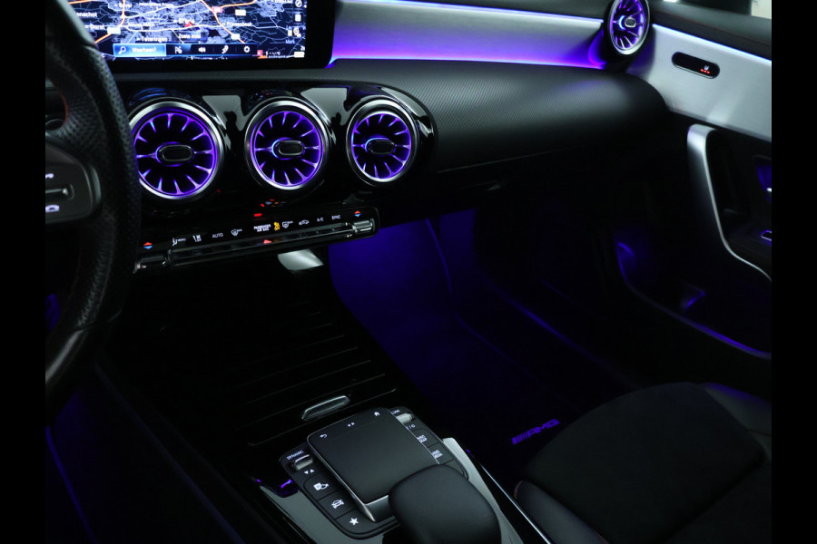 Mercedes-Benz CLA-Klasse 200 Business Solution AMG | AMG Line | Night Pakket | Sfeerverlichting | Achteruitrijcamera | LED koplampen | Inclusief 24 maanden MB Certified garantie voor Europa.