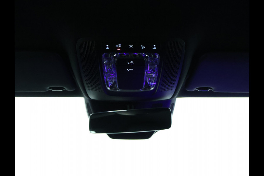 Mercedes-Benz CLA-Klasse 200 Business Solution AMG | AMG Line | Night Pakket | Sfeerverlichting | Achteruitrijcamera | LED koplampen | Inclusief 24 maanden MB Certified garantie voor Europa.