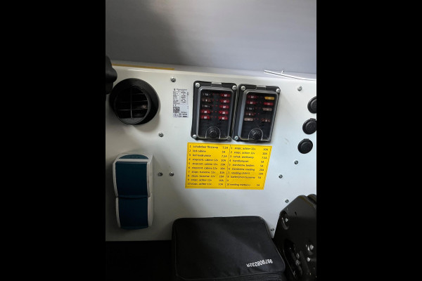 Renault Master Servicewagen T35 2.3 dCi 145pk euro6 L2H2 BOTT Inrichting, Victron omvormer, Standkachel, Trekhaak, RIJKLAARPRIJS!