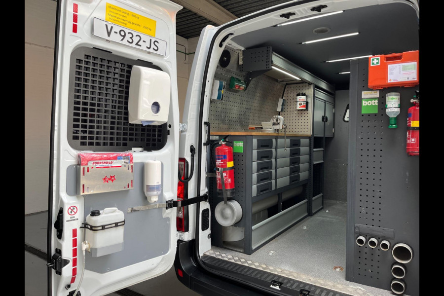 Renault Master Servicewagen T35 2.3 dCi 145pk euro6 L2H2 BOTT Inrichting, Victron omvormer, Standkachel, Trekhaak, RIJKLAARPRIJS!
