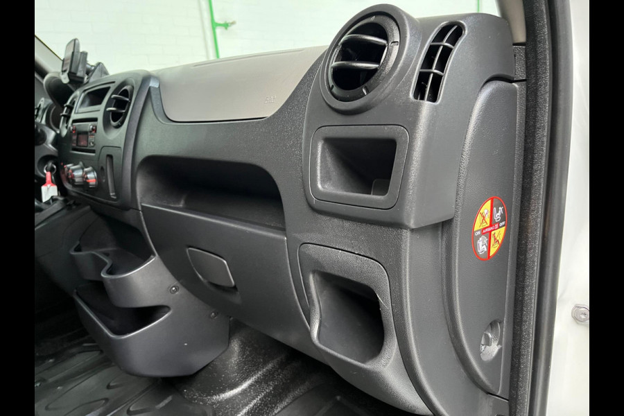 Renault Master Servicewagen T35 2.3 dCi 145pk euro6 L2H2 BOTT Inrichting, Victron omvormer, Standkachel, Trekhaak, RIJKLAARPRIJS!