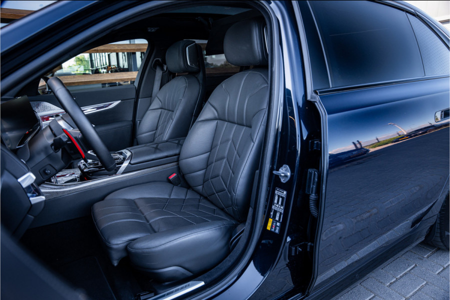 BMW 7 Serie M760e xDrive - M Sport | Sky Lounge | B&W | Massage