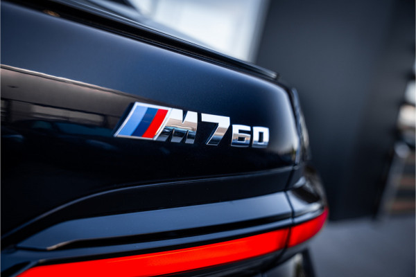BMW 7 Serie M760e xDrive - M Sport | Sky Lounge | B&W | Massage