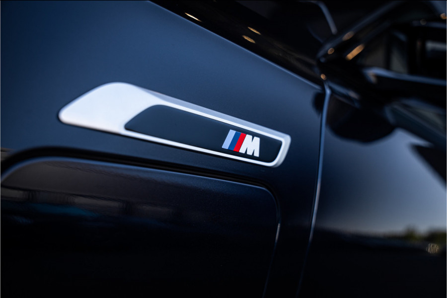 BMW 7 Serie M760e xDrive - M Sport | Sky Lounge | B&W | Massage