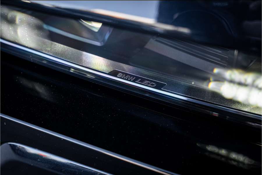 BMW 7 Serie M760e xDrive - M Sport | Sky Lounge | B&W | Massage