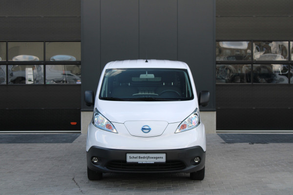 Nissan E-NV200 Visia 40 kWh 109pk - Inbouwkast - Keyless - Carplay - Android - Trekhaak - Camera - Rijklaar
