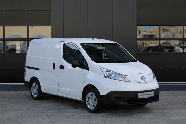 Nissan E-NV200 Visia 40 kWh 109pk - Inbouwkast - Keyless - Carplay - Android - Trekhaak - Camera - Rijklaar