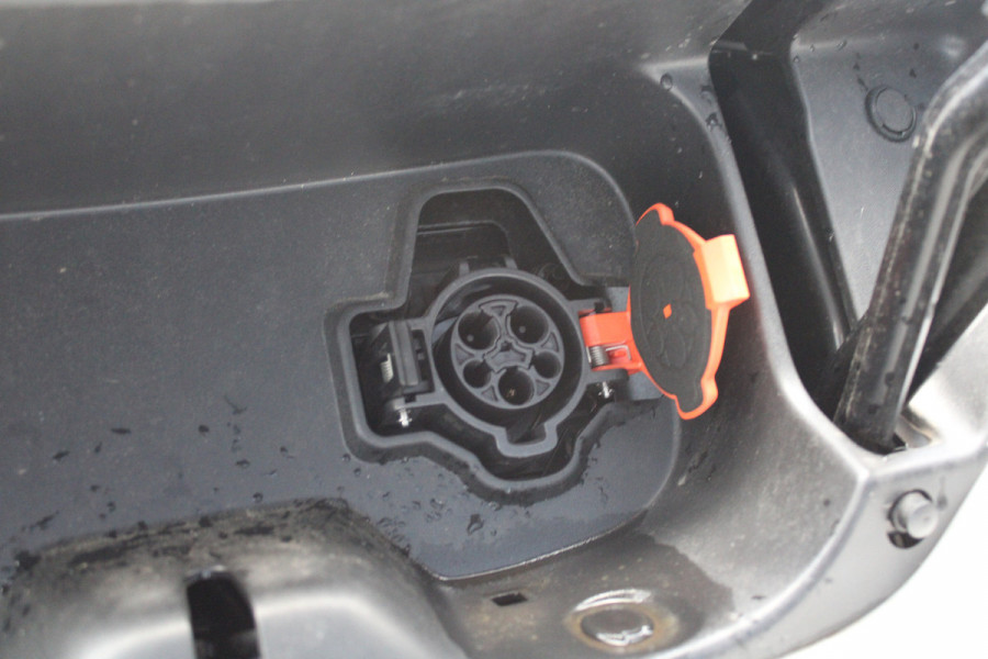 Nissan E-NV200 Visia 40 kWh 109pk - Inbouwkast - Keyless - Carplay - Android - Trekhaak - Camera - Rijklaar