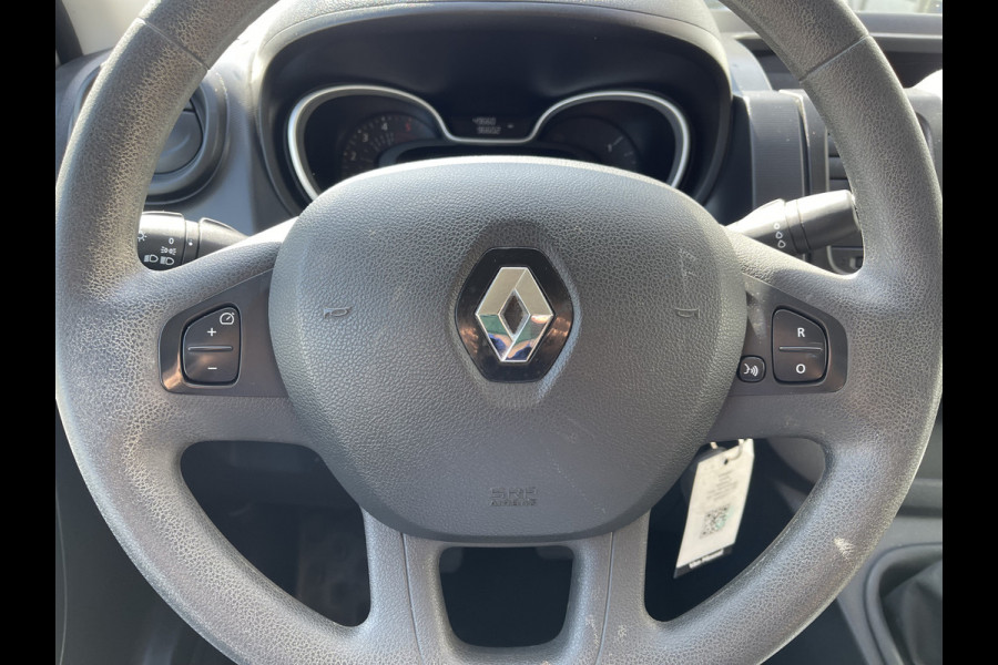 Renault Trafic 2.0 dCi 120pk T29 L2H1 Work Edition / euro 6 / bpm vrij / vaste prijs rijklaar € 20.950 ex / lease vanaf € 342 / airco / cruise / navigatie / trekhaak / imperial / ingerichte laadruimte