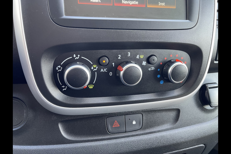 Renault Trafic 2.0 dCi 120pk T29 L2H1 Work Edition / euro 6 / bpm vrij / vaste prijs rijklaar € 20.950 ex / lease vanaf € 342 / airco / cruise / navigatie / trekhaak / imperial / ingerichte laadruimte