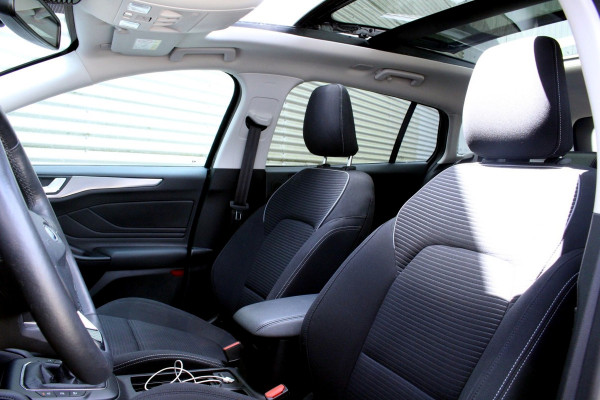 Ford FOCUS Wagon 1.5 EcoBoost Titanium PANO B&O CARPLAY HUD '19