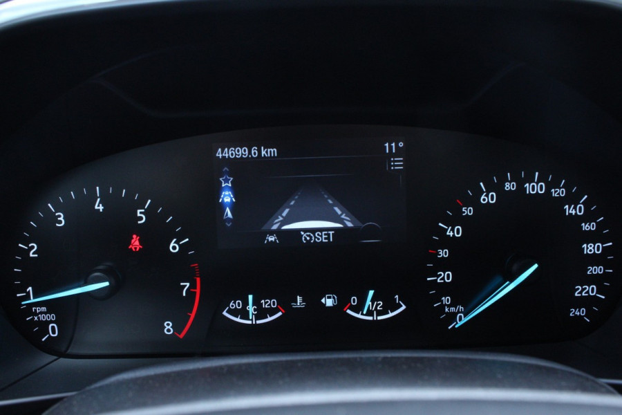 Ford FOCUS Wagon 1.5 EcoBoost Titanium PANO B&O CARPLAY HUD '19