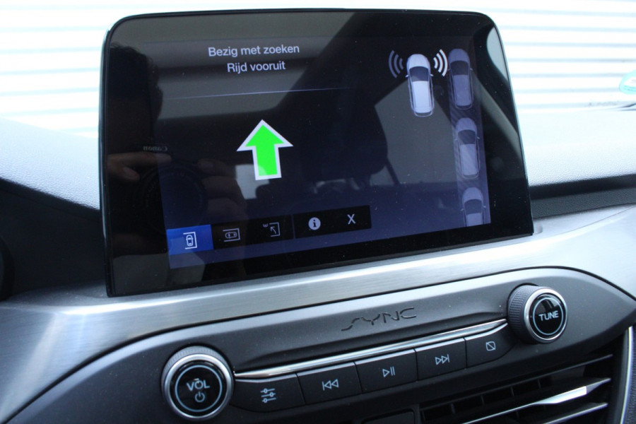 Ford FOCUS Wagon 1.5 EcoBoost Titanium PANO B&O CARPLAY HUD '19