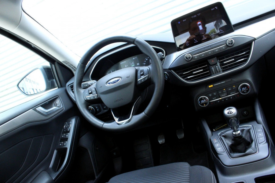 Ford FOCUS Wagon 1.5 EcoBoost Titanium PANO B&O CARPLAY HUD '19