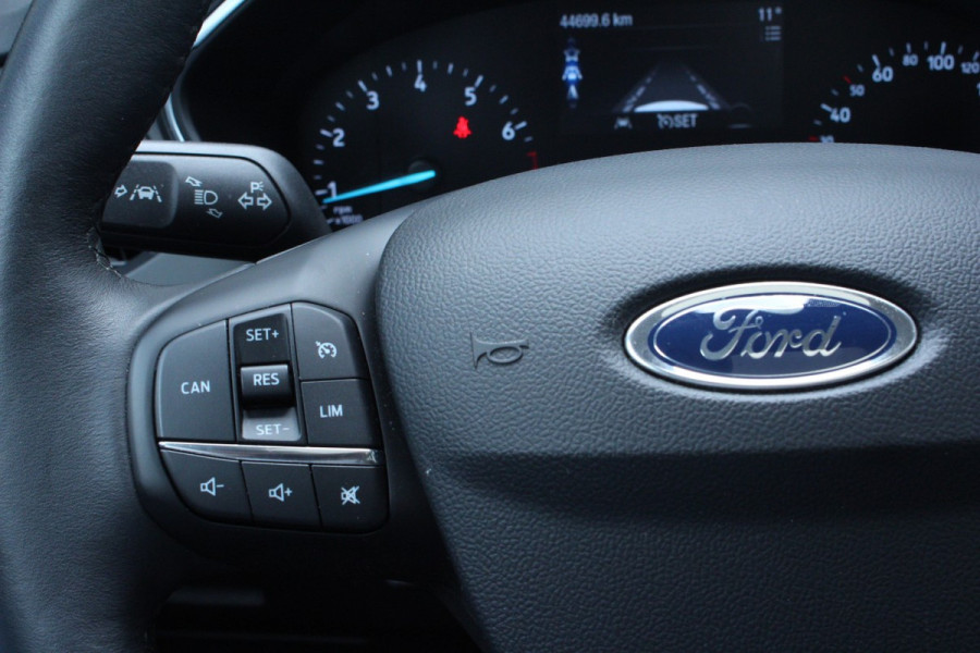 Ford FOCUS Wagon 1.5 EcoBoost Titanium PANO B&O CARPLAY HUD '19