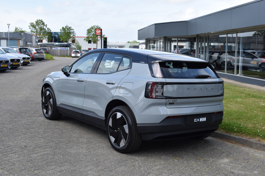 Volvo EX30 Single Motor Extended Range Plus 69 kWh | 6000,- korting | ACC | H&K | Blis | Camera |