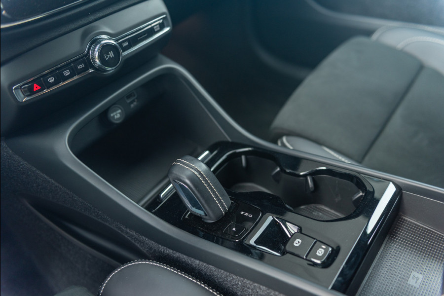 Volvo XC40 T4 Aut. Plug-In Hybrid R-Design Leder Navigatie 211pk
